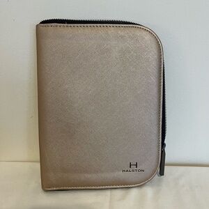 NWOT Halston Travel Jewelry Organizer Case Portfolio Gold Tone, 3/4 Zip Close